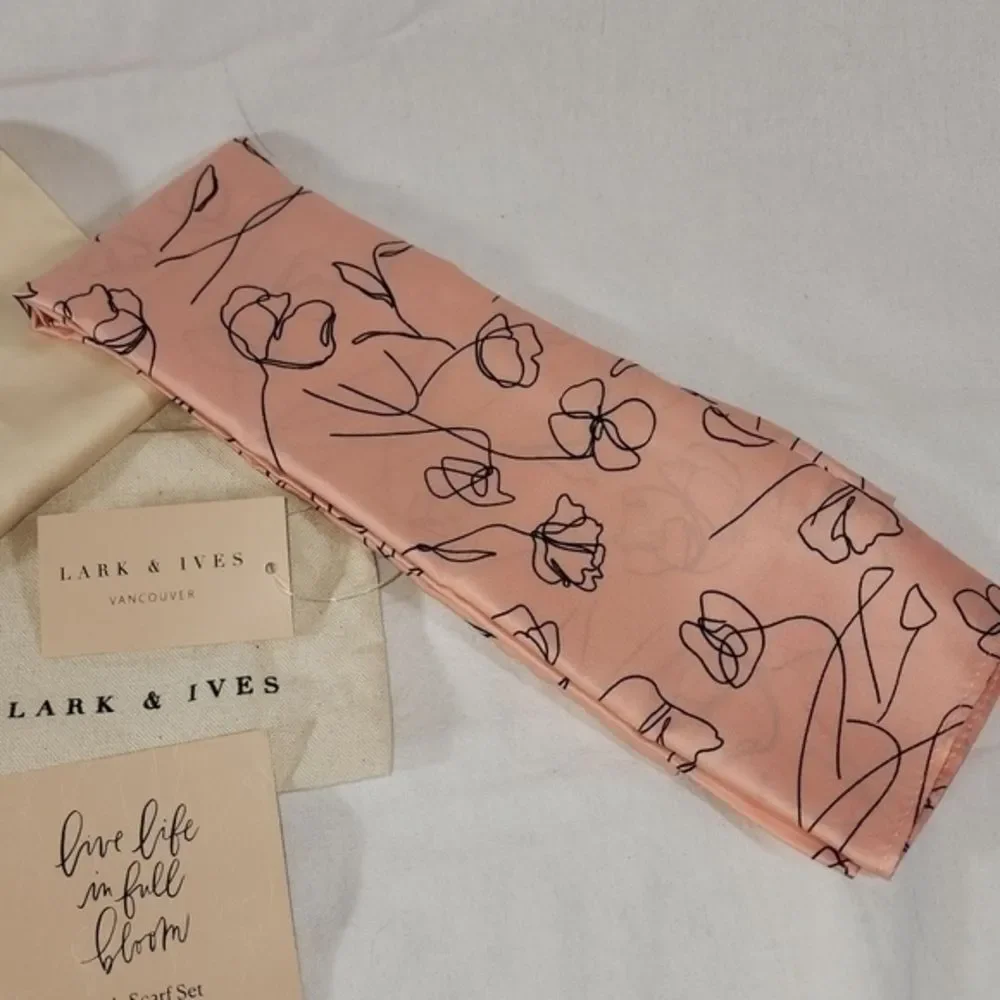 Lark and Ives polyester 20