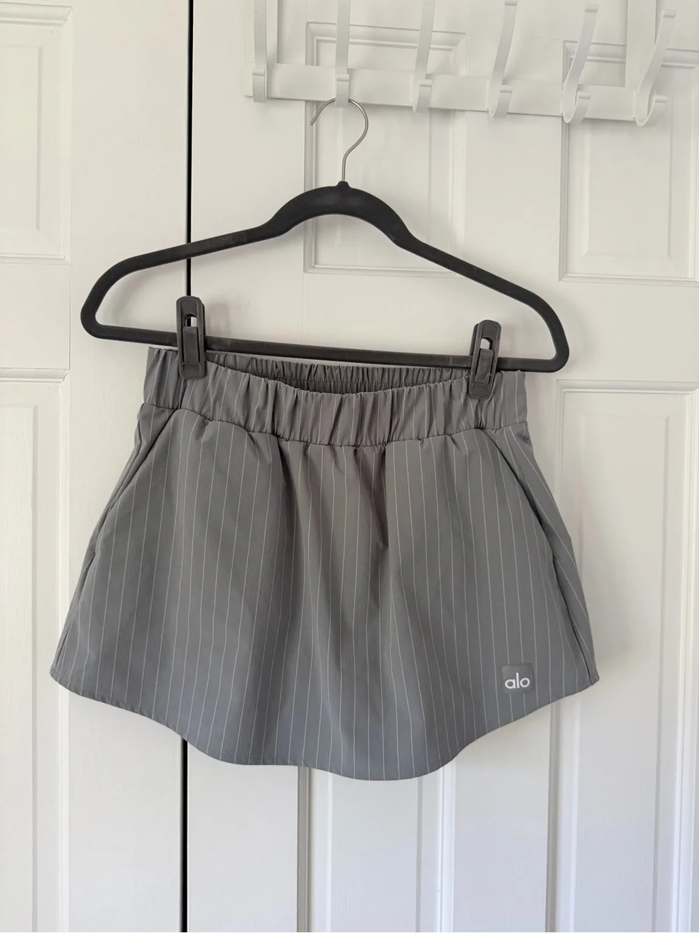ALO Yoga Lunar Grey Pinstripe Mini Skort