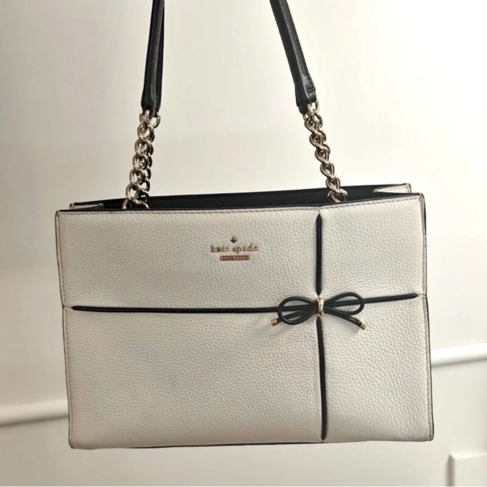 NWOT Kate Spade Cherry Street Phoebe Small Cream & Black NWOT *NEVER USED*