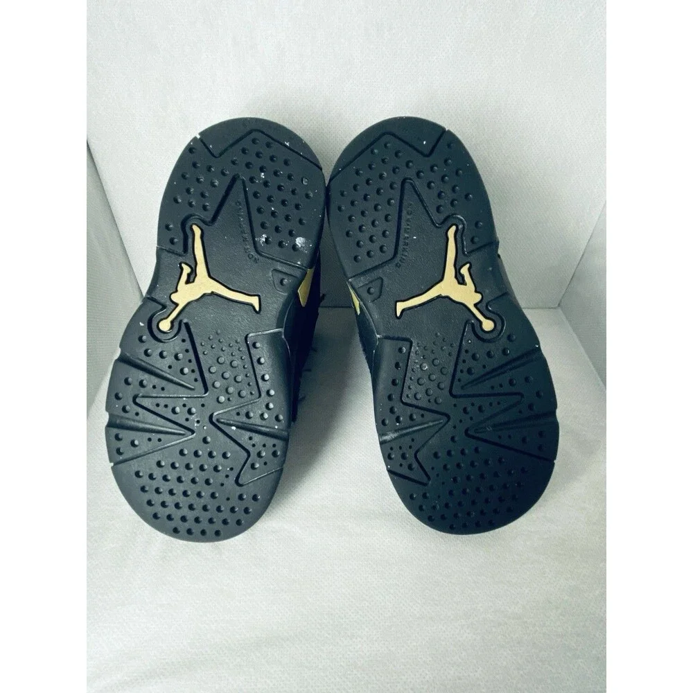 Nike sneakers black