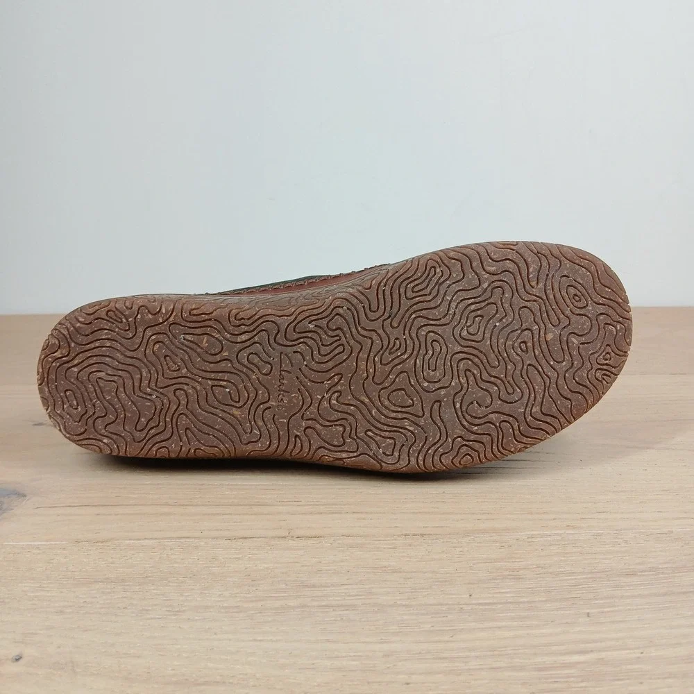 Clarks pre owned