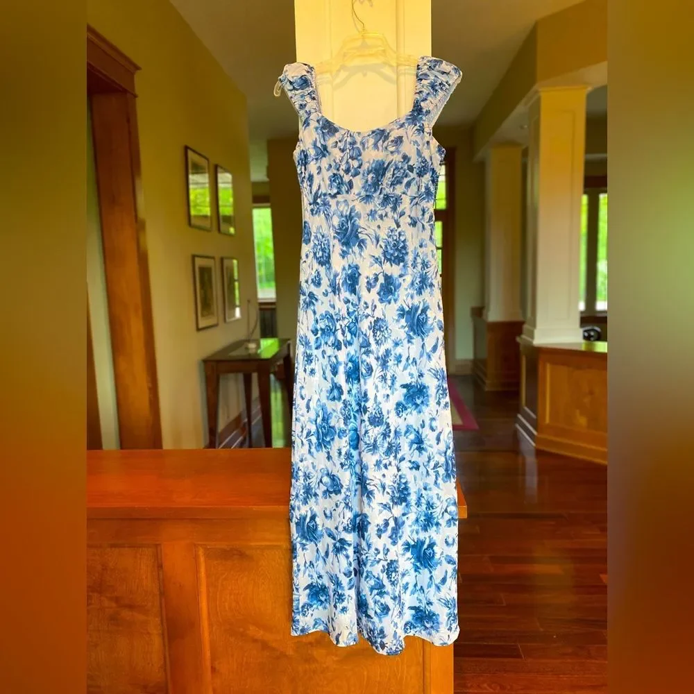 Abercrombie & Fitch chic dress