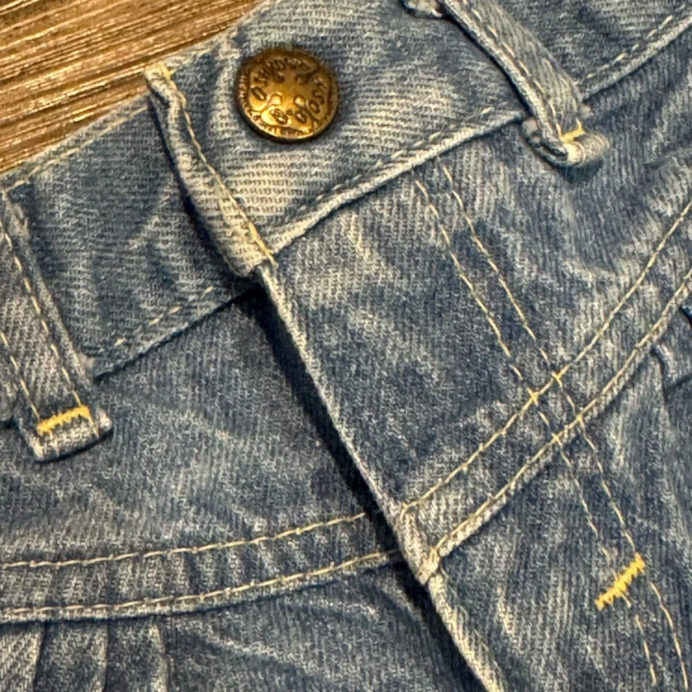 OshKosh Bgosh pants 90’s design