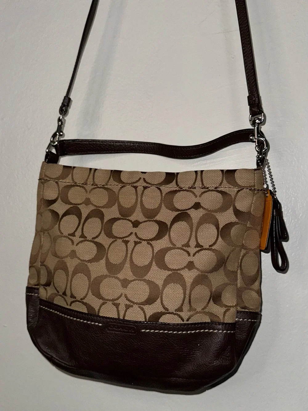 Coach crossbody signature