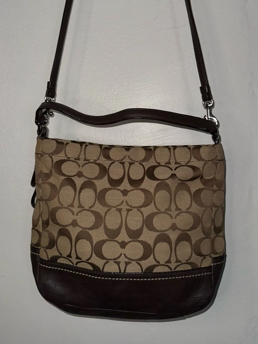 Coach crossbody signature