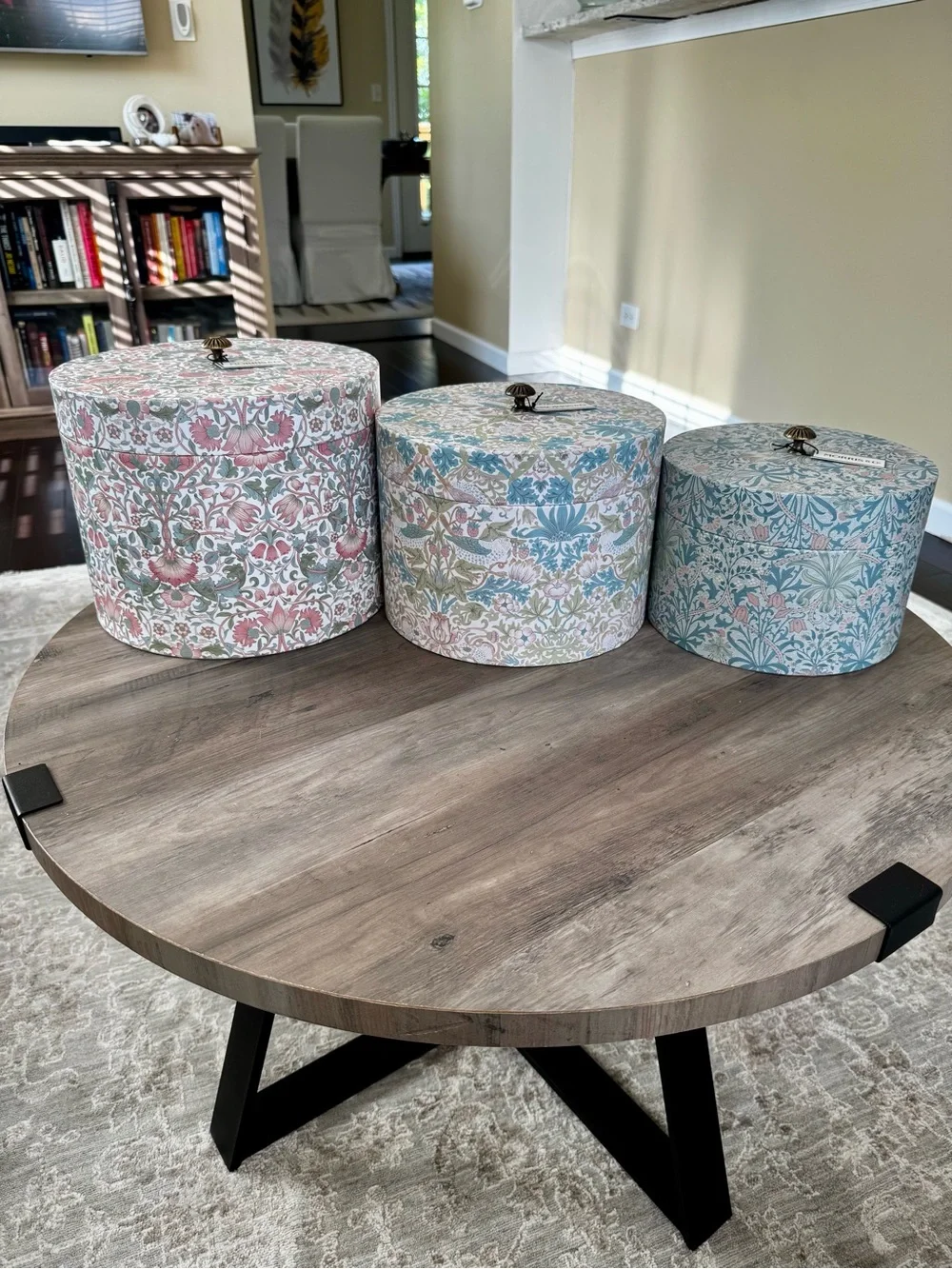 Set of 3 Round William Morris Storage Boxes
