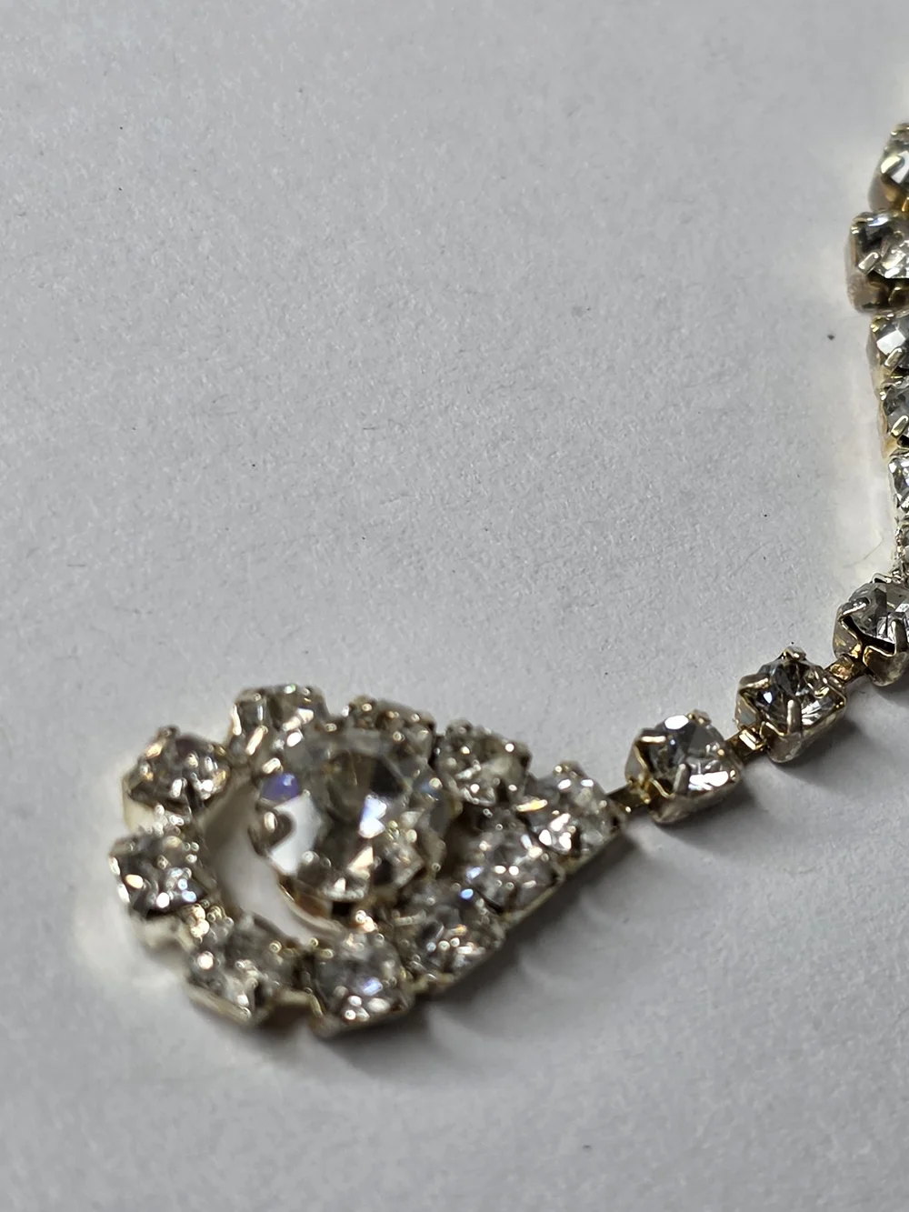 90s style Rhinestone Drop V-Front Necklace - Silver Tone gradual size bling