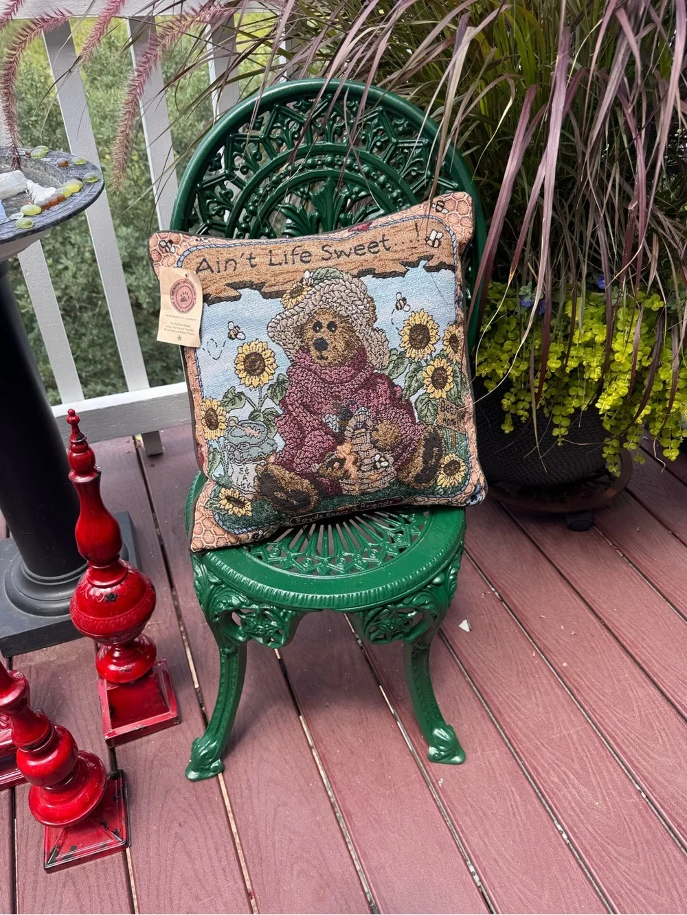 N/A decorative accent