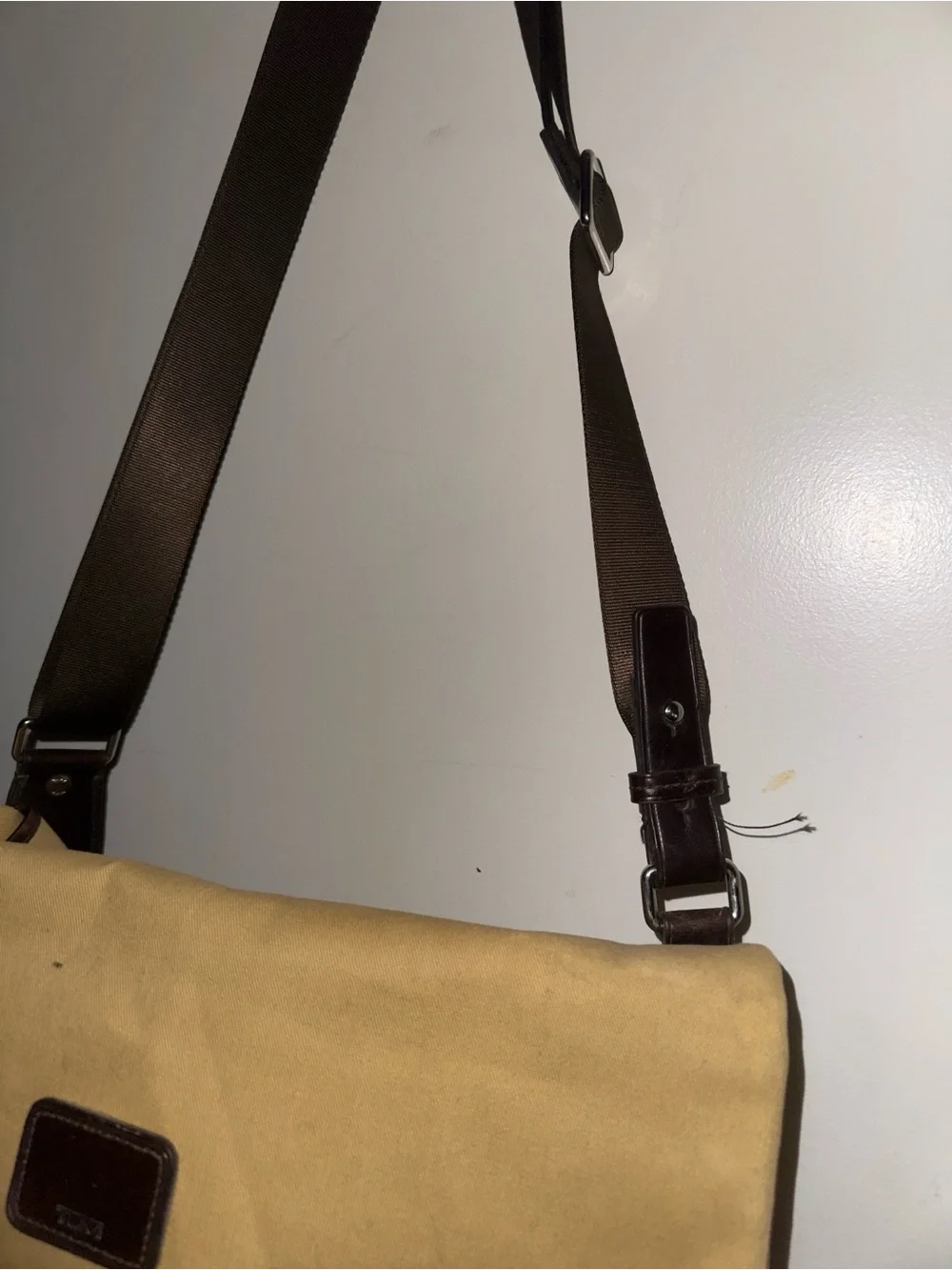 Tumi messenger bag