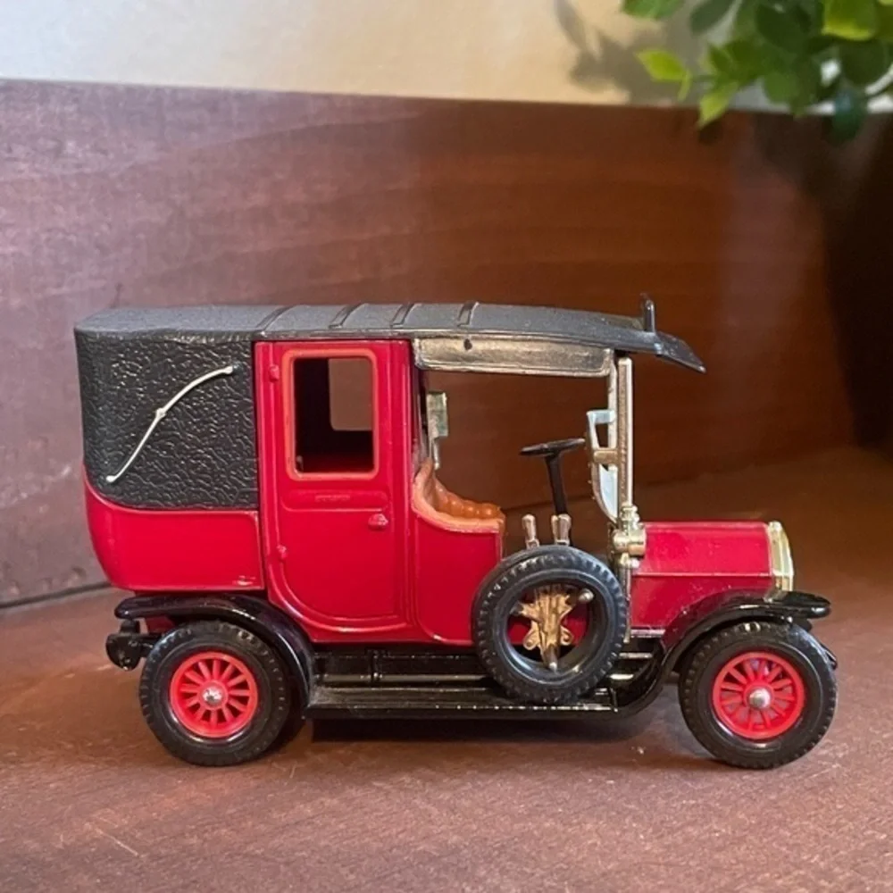 Vintage Matchbox 1907 Unic Taxi Made In England 1984