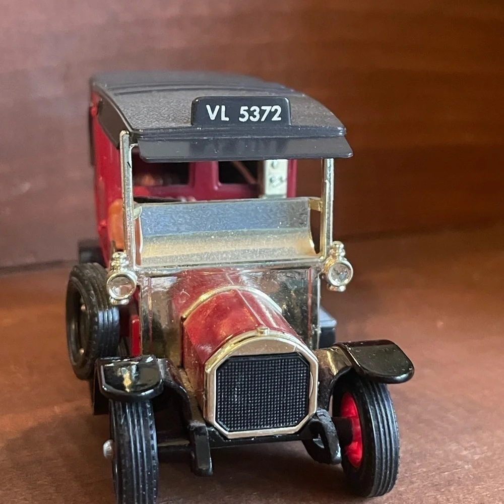 MATCHBOX vintage 1907