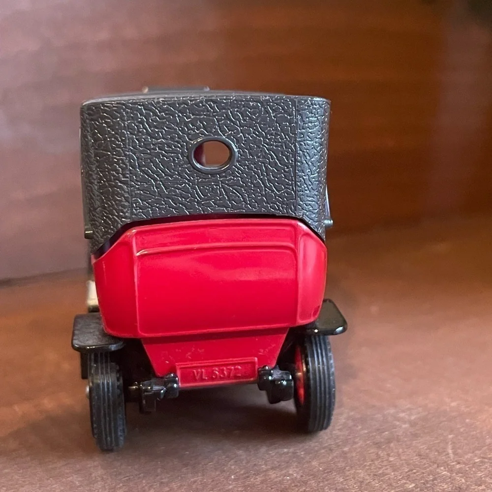 MATCHBOX vintage 1907