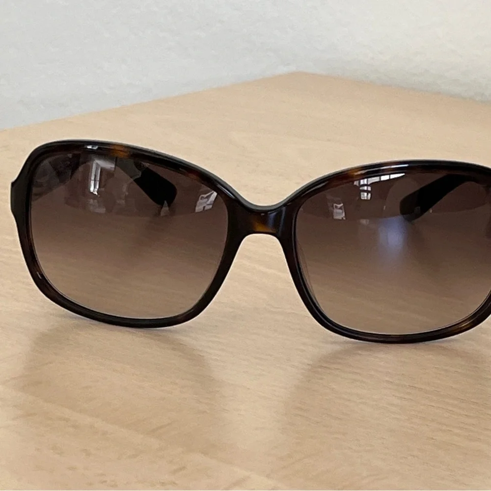 FERAGAMO Sunglasses Tortoise Non-Polarized Gradient Lens Case Cloth BNWOT Italy