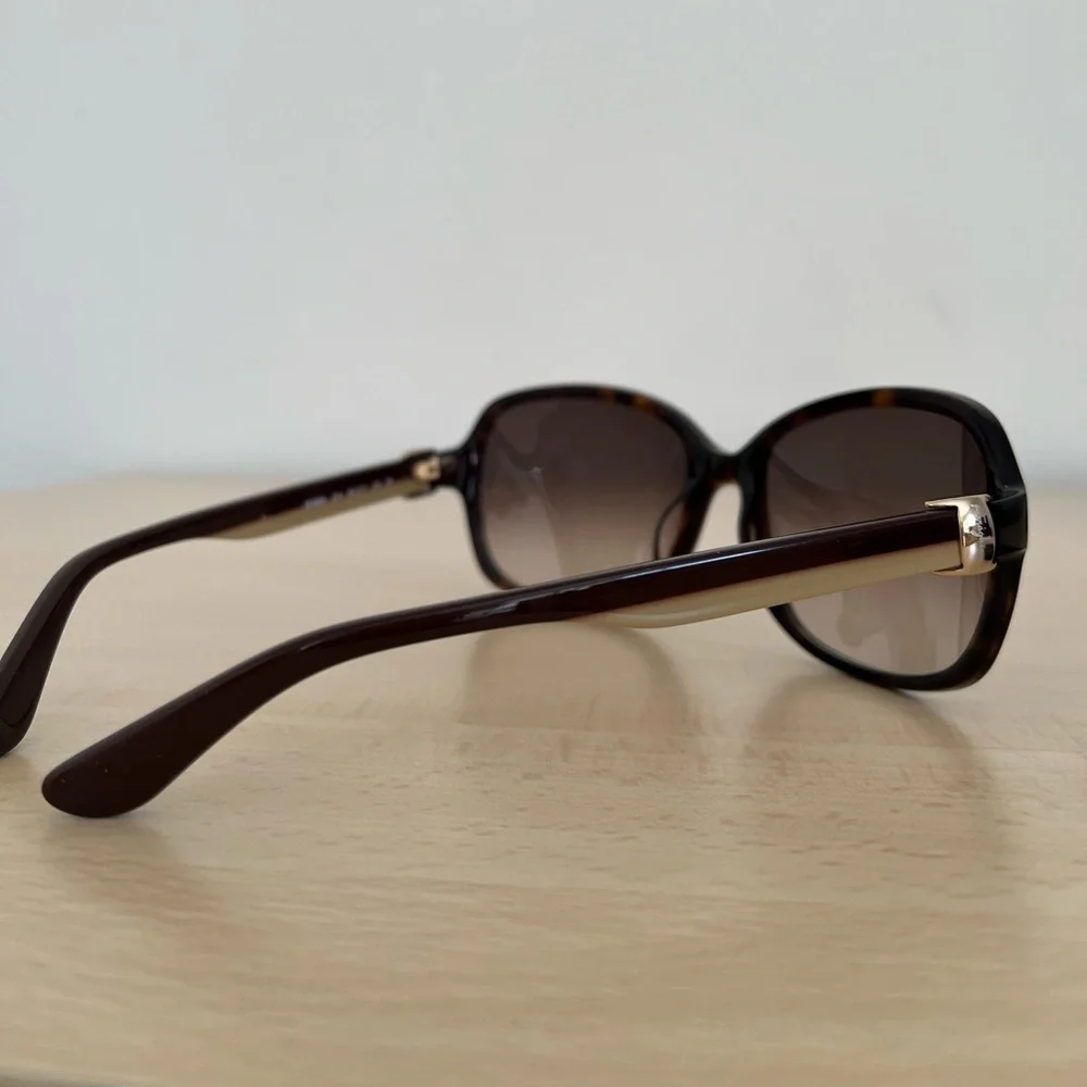 FERAGAMO Sunglasses Tortoise Non-Polarized Gradient Lens Case Cloth BNWOT Italy