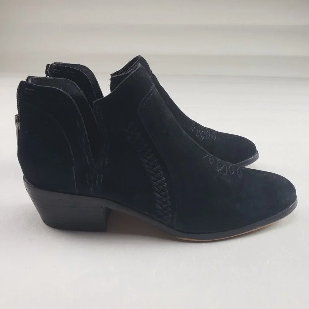 Vince Camuto vince camuto