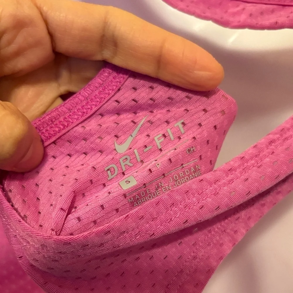 Nike vibrant pink