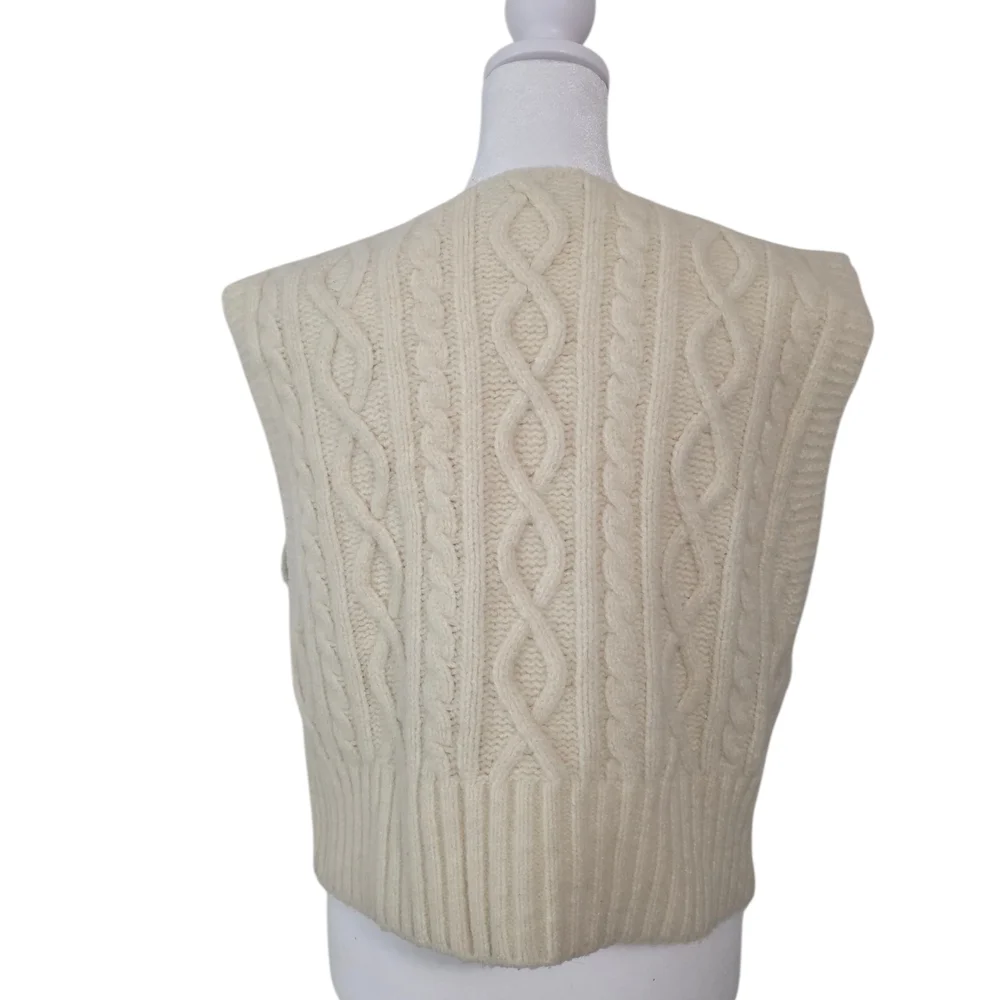 Zara Ivory Sweater Vest Size S Cable Knit Oversized Cropped Cozy Sleeveless