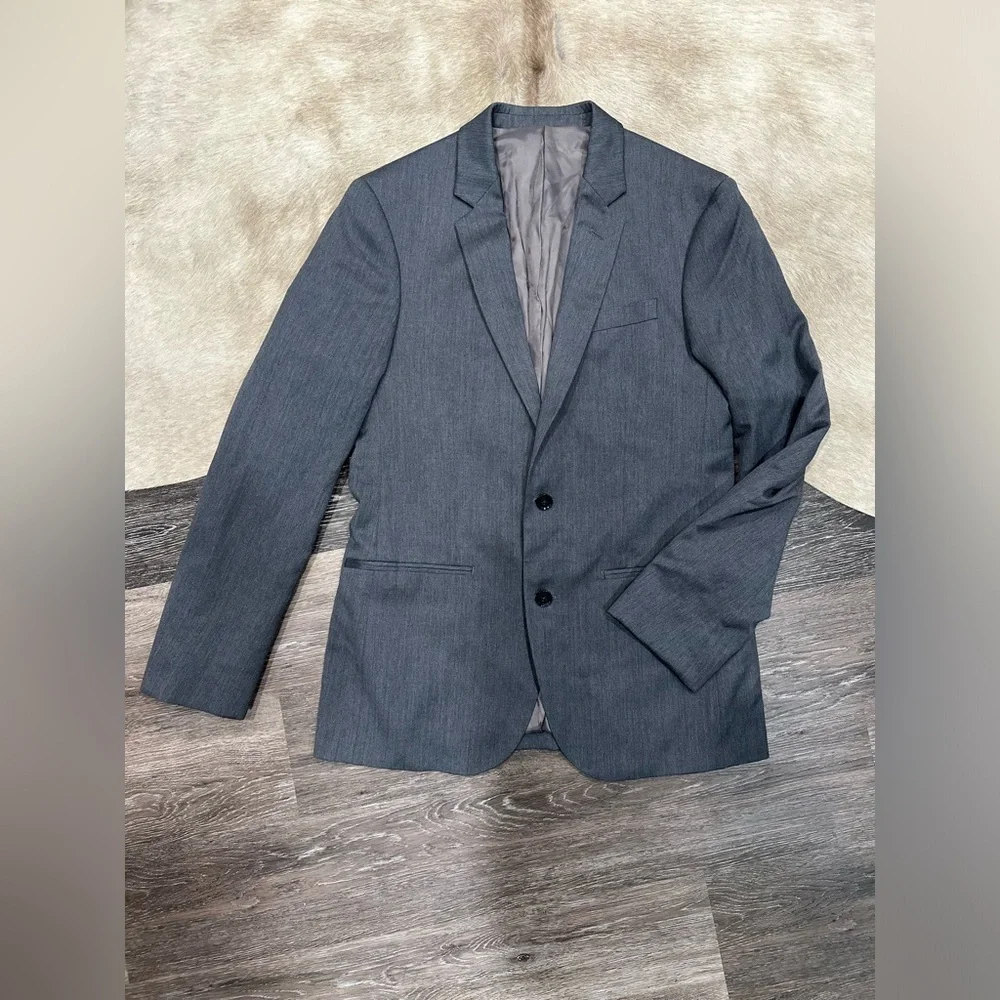 the blk tux design made suit