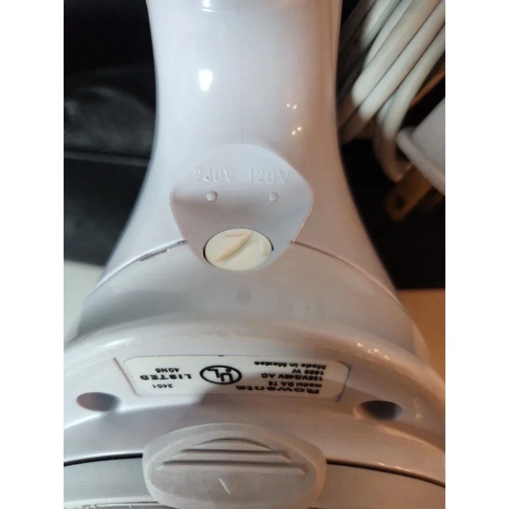 Rowenta DA75 Steam N Press Compact Travel Iron + Case 120/240 Dual Voltage EUC