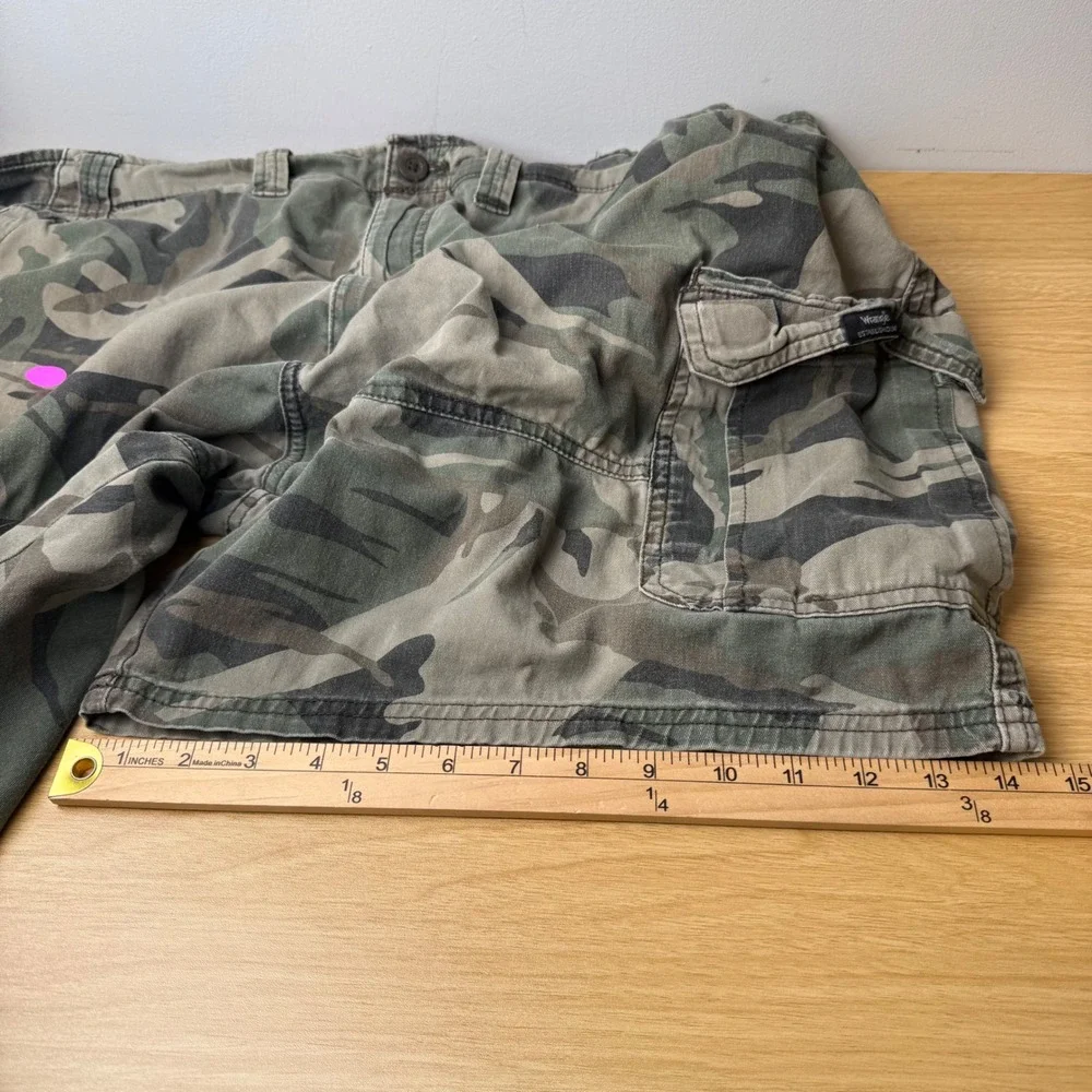 Wrangler cargo shorts