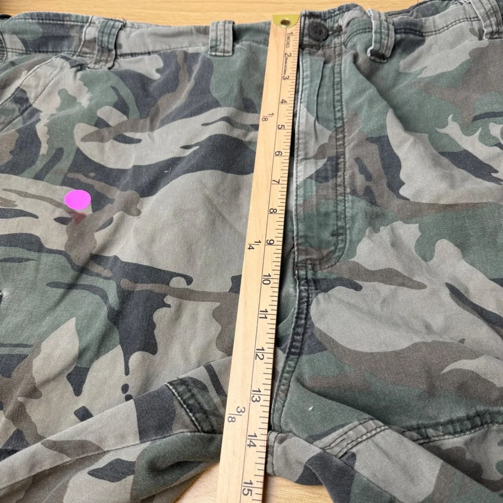 Wrangler cargo shorts