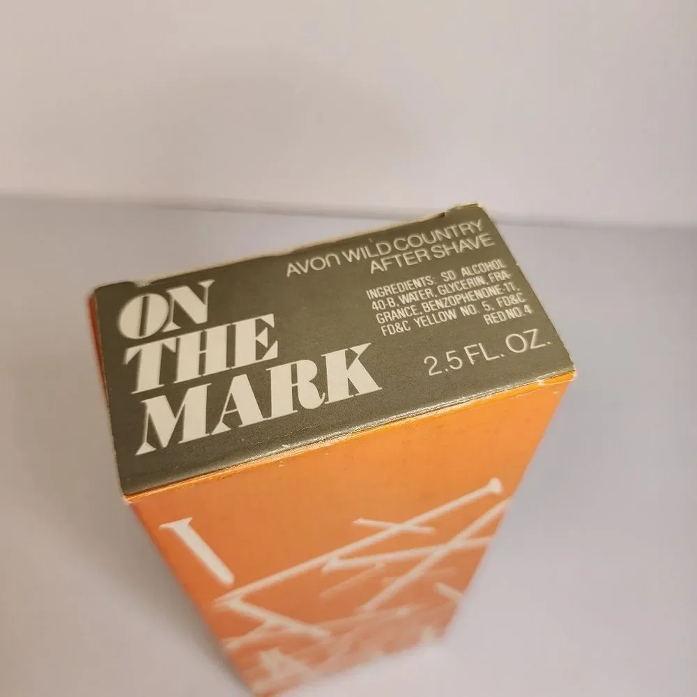 Vintage Avon In Box On The Mark Wild Country Aftershave Collectable Bottle