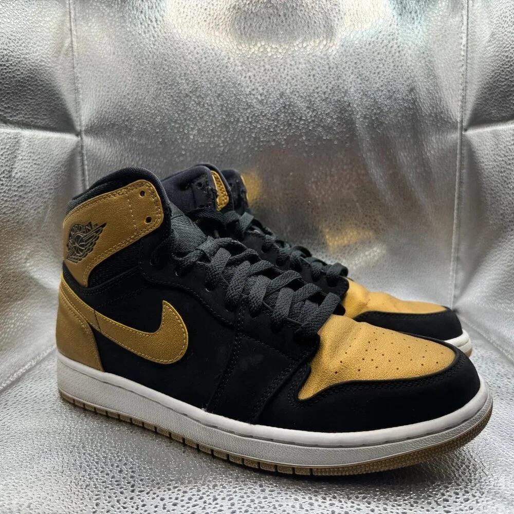 Size 9.5‎ Nike Air Jordan 1 Retro High Black Gold White Sneaker Shoes 332550-026