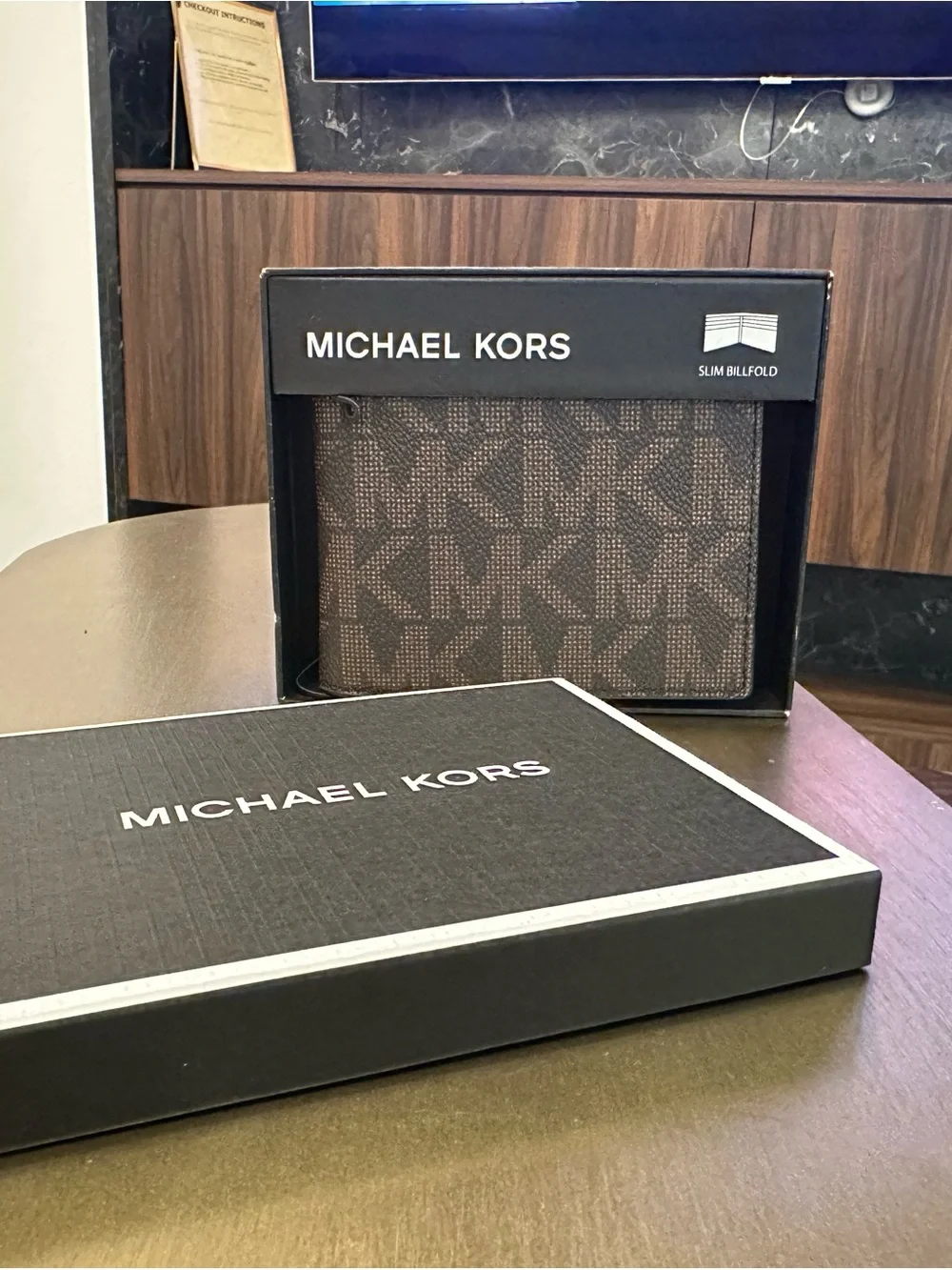 Michael Kors compact tones kors