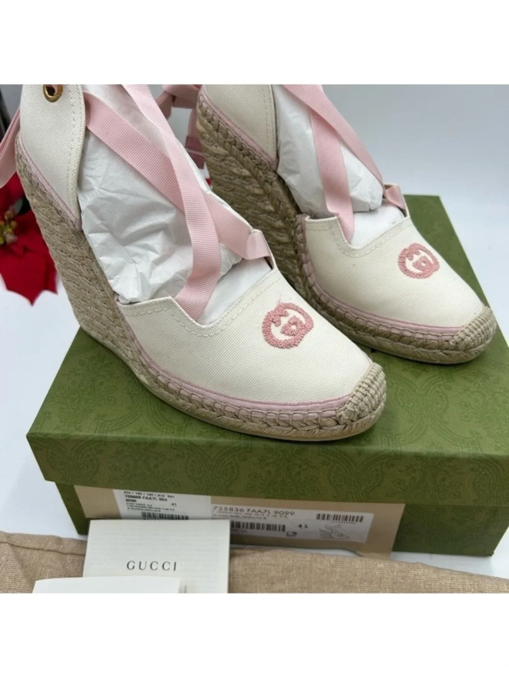 Gucci comes never original