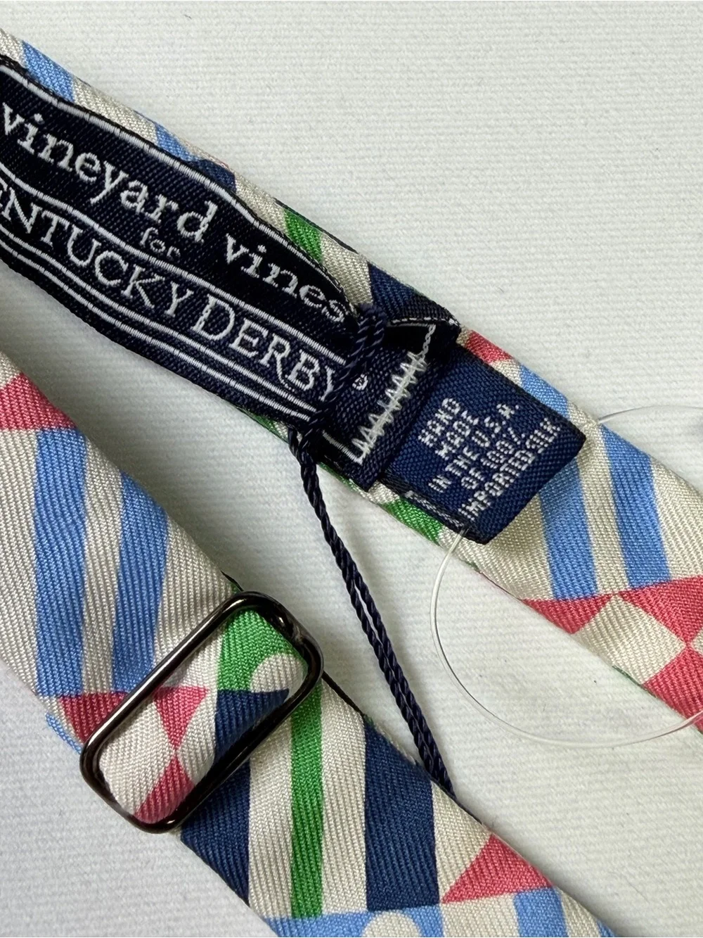 Vineyard Vines eye catching