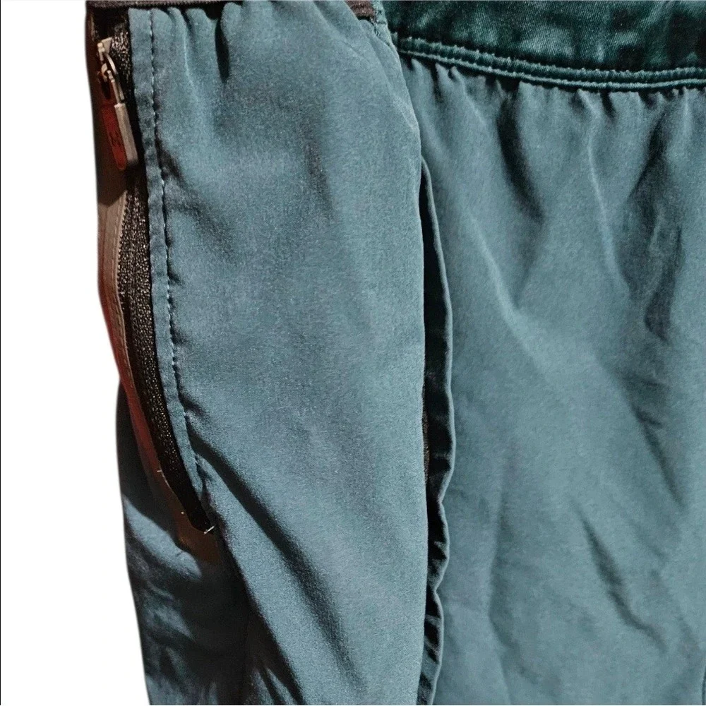 Under Armour moisture branded