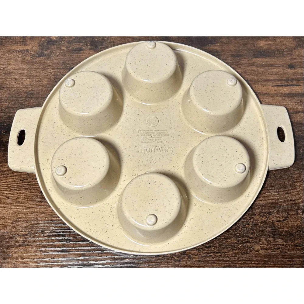LittonWare vintage microwave