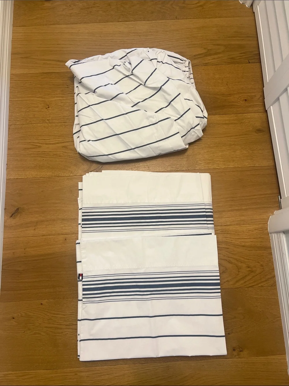 Tommy Hilfiger Full Size Sheet Set (4 Piece)