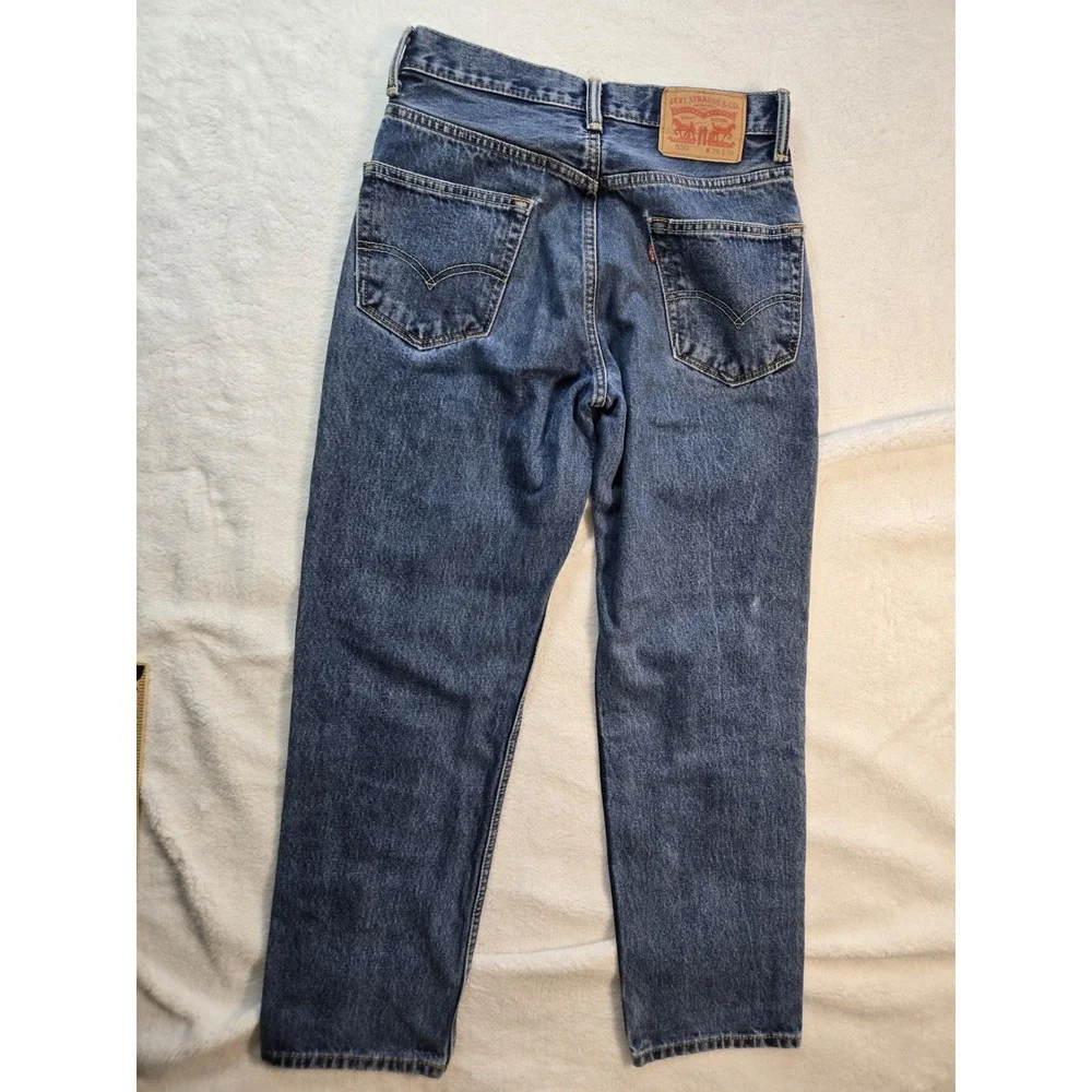 Levis versatile blue look