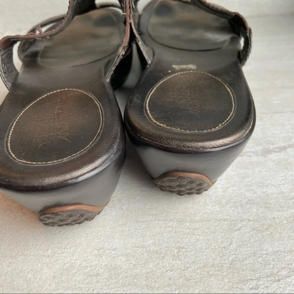 ** Cole Haan Brown Bronze T-Strap Wedge Sandals 9.5B