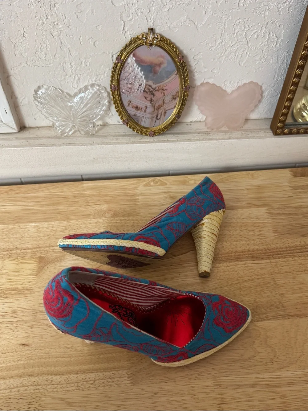 2000’s Naughty Monkey Floral Embroidered Canvas Chunky Pumps Size 6.5 Y2K Indie