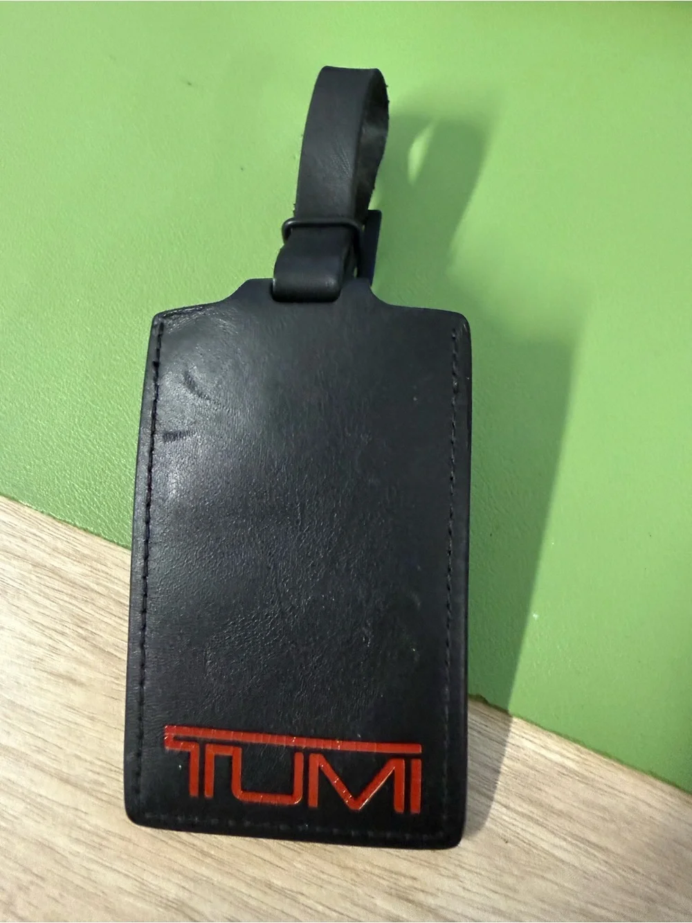 Tumi strap good accessory