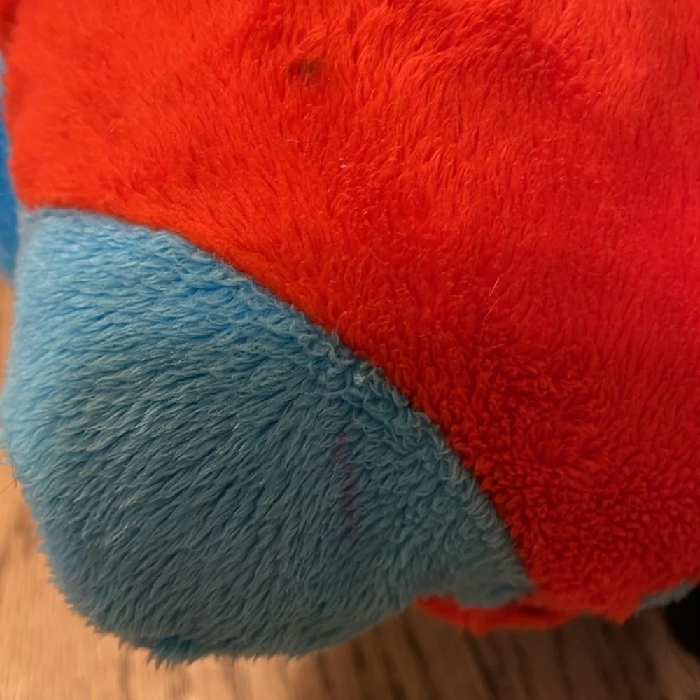 Pillow Pets Pee Wees Thomas the Train pillow