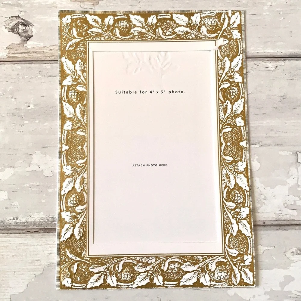 Target picture frame