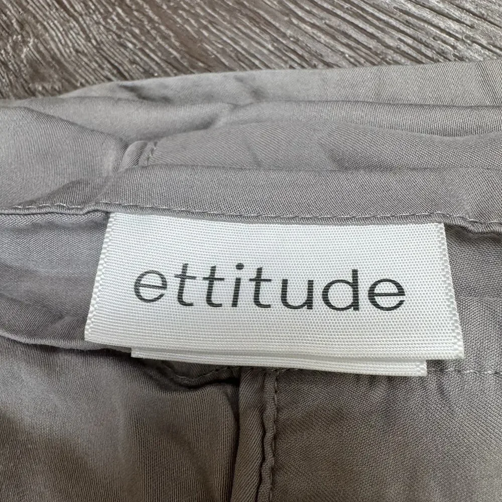 Ettitude couple small