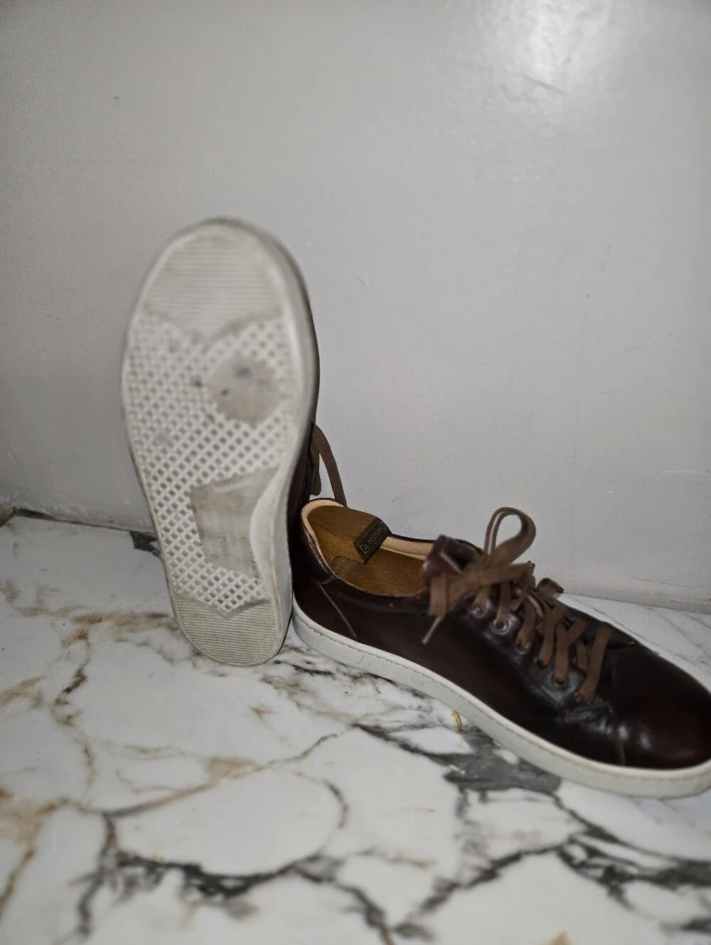 Magnanni retail leather heels