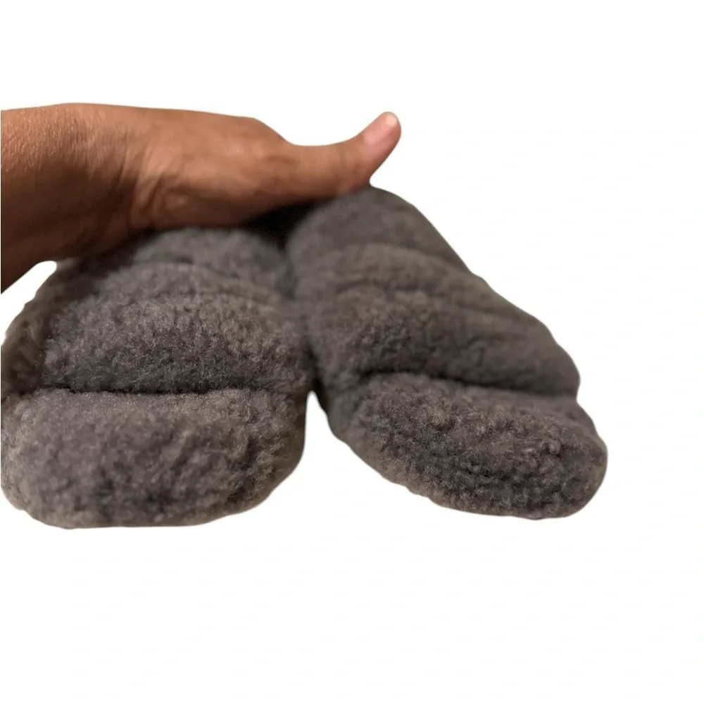 UGG luxurious soft