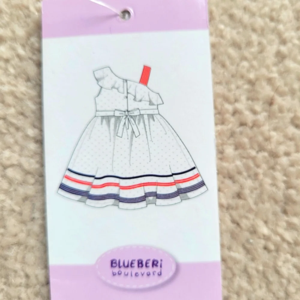 Blueberi Boulevard charming white