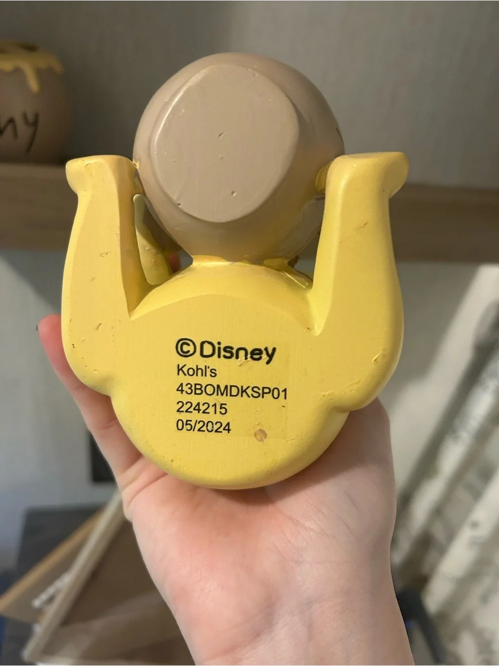 The Big One Winnie the Pooh Cream and Yellow Illustrated Bath Set