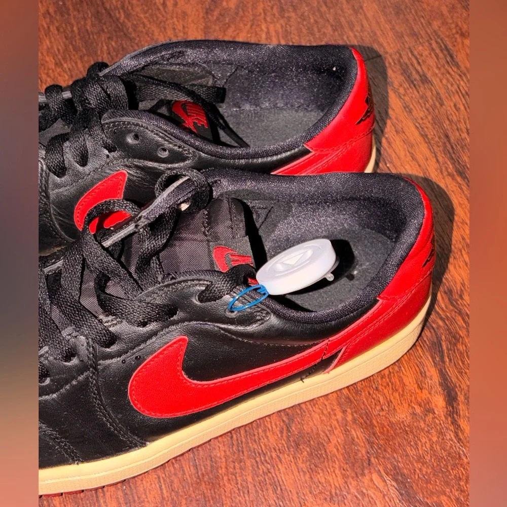 Air Jordan 1 Low OG Bred Sneakers, Men Size 10, Red Black