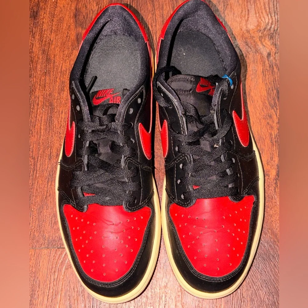 Air Jordan 1 Low OG Bred Sneakers, Men Size 10, Red Black