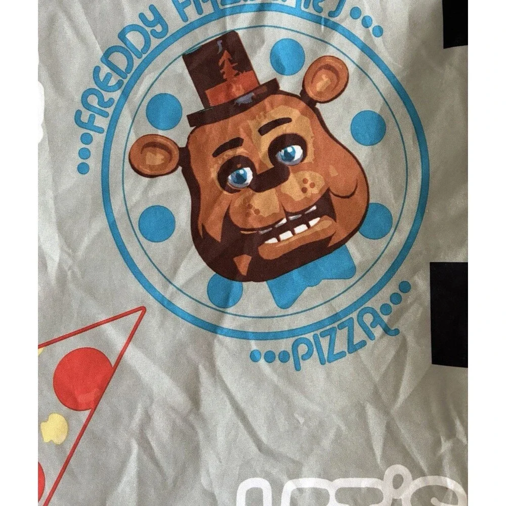FIVE NIGHTS AT FREDYS pre owned
