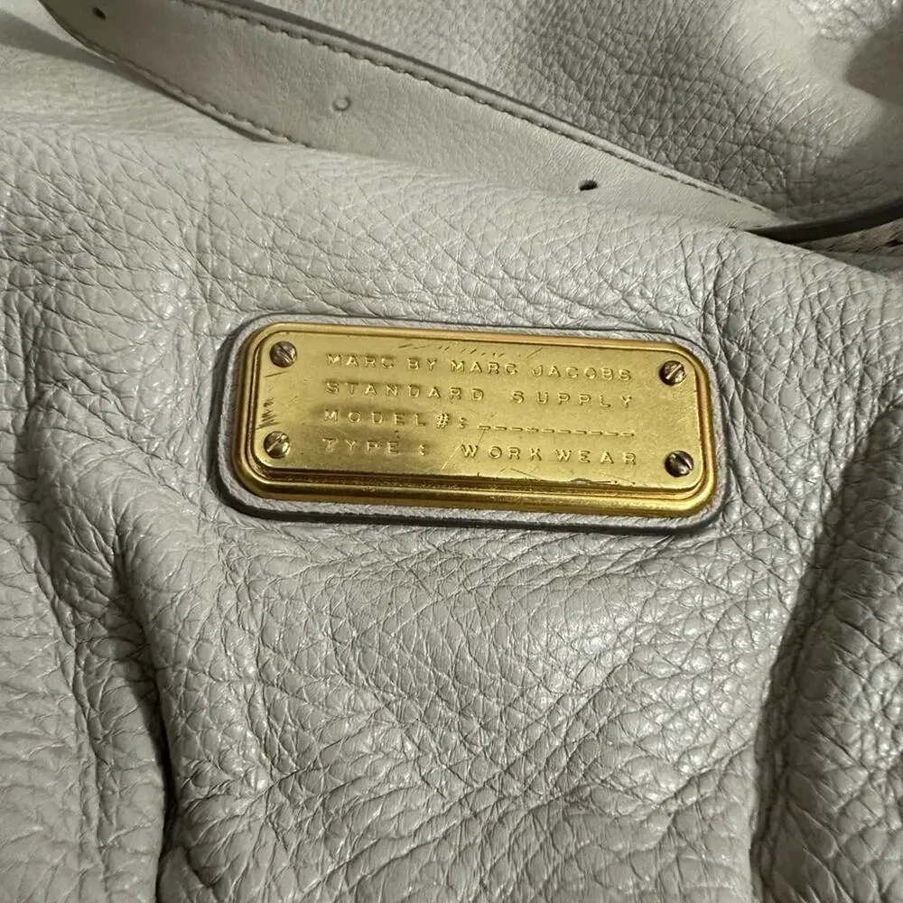 Marc Jacobs 13” odor
