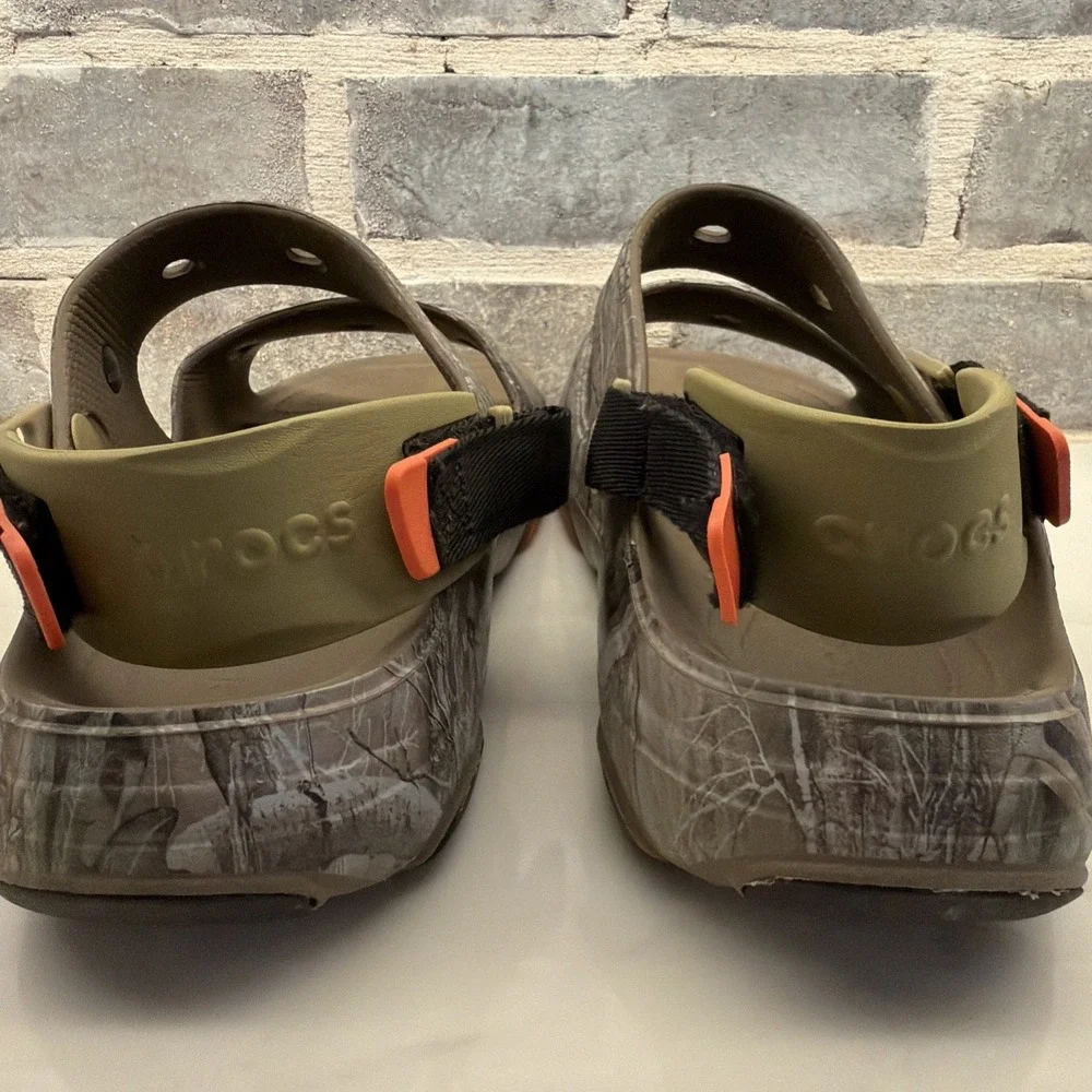 Crocs Classic All-Terrain 12 Realtree Edge Camo Sandals Men's Camouflage Slides