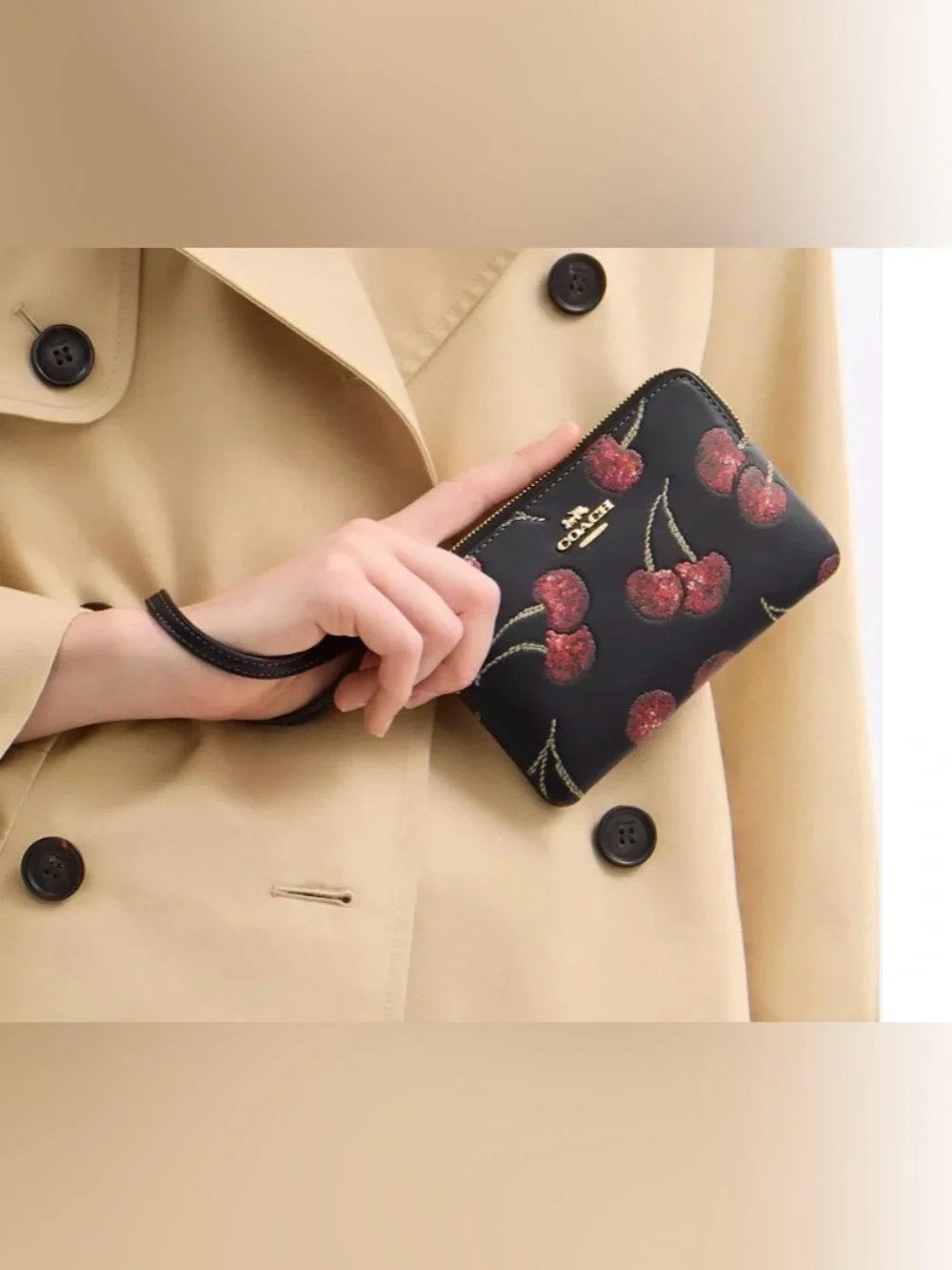 Coach color gold